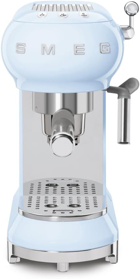 Smeg, Macchina da Caffè Espresso Manuale ECF01PBEU, Cappuccino System, Thermoblock, Alloggiamento Tazze Grandi e Funzione Caffè Doppio, Serbatoio Acqua da 1 L, Dimensioni Compatte, 1350W, Azzurro