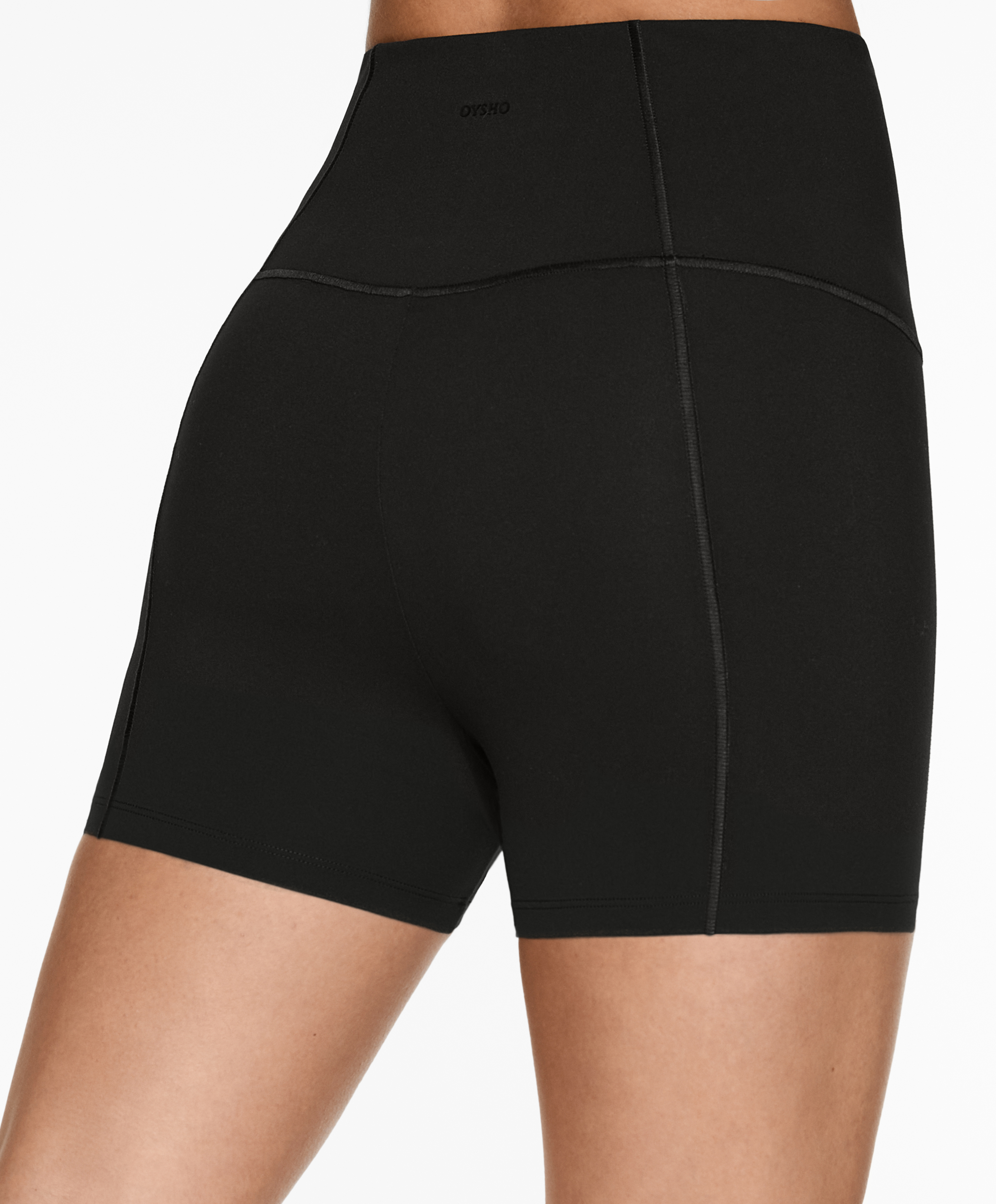 OYSHO Comfortlux super-high-rise 10cm hot pants with overlocking detail