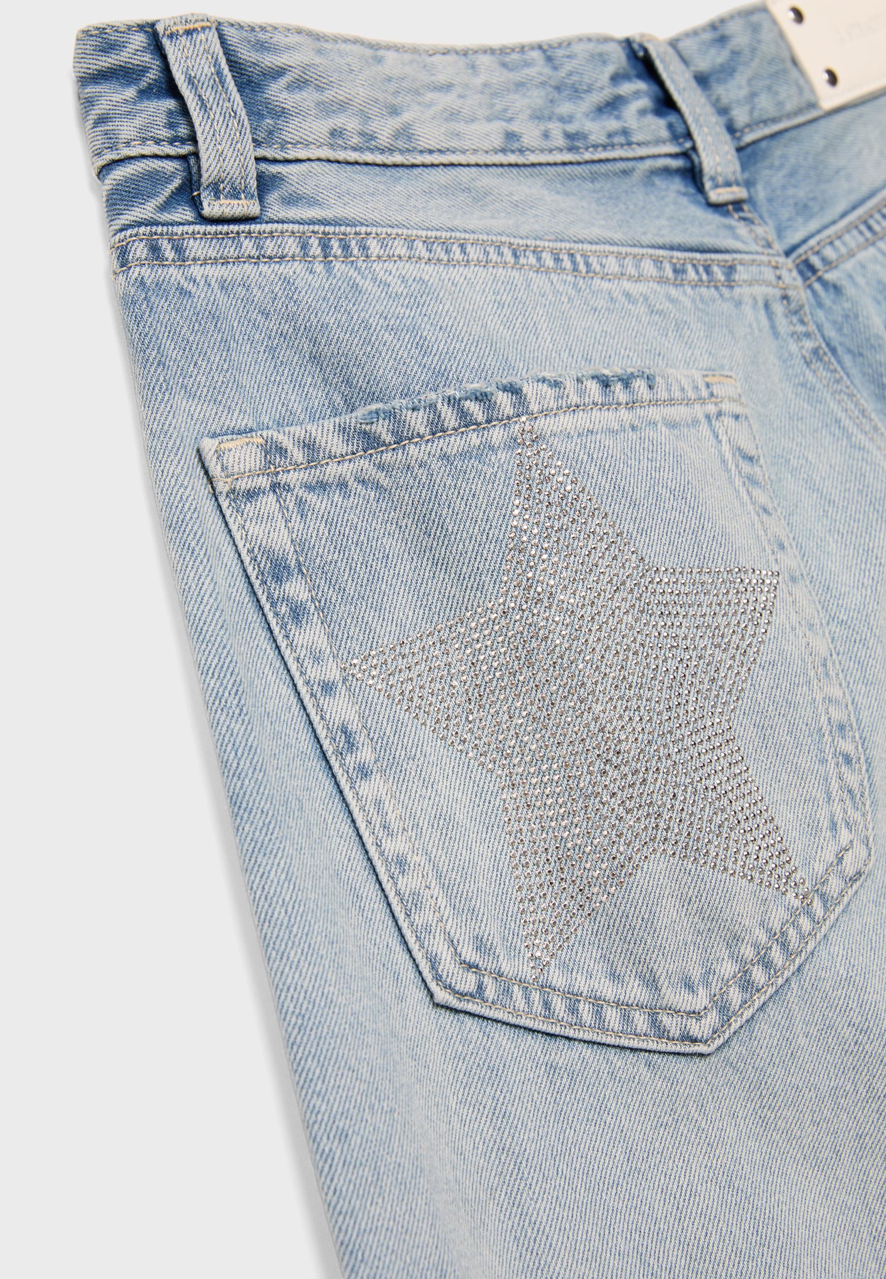LOW-RISE WIDE-LEG JEANS WITH STAR DETAIL