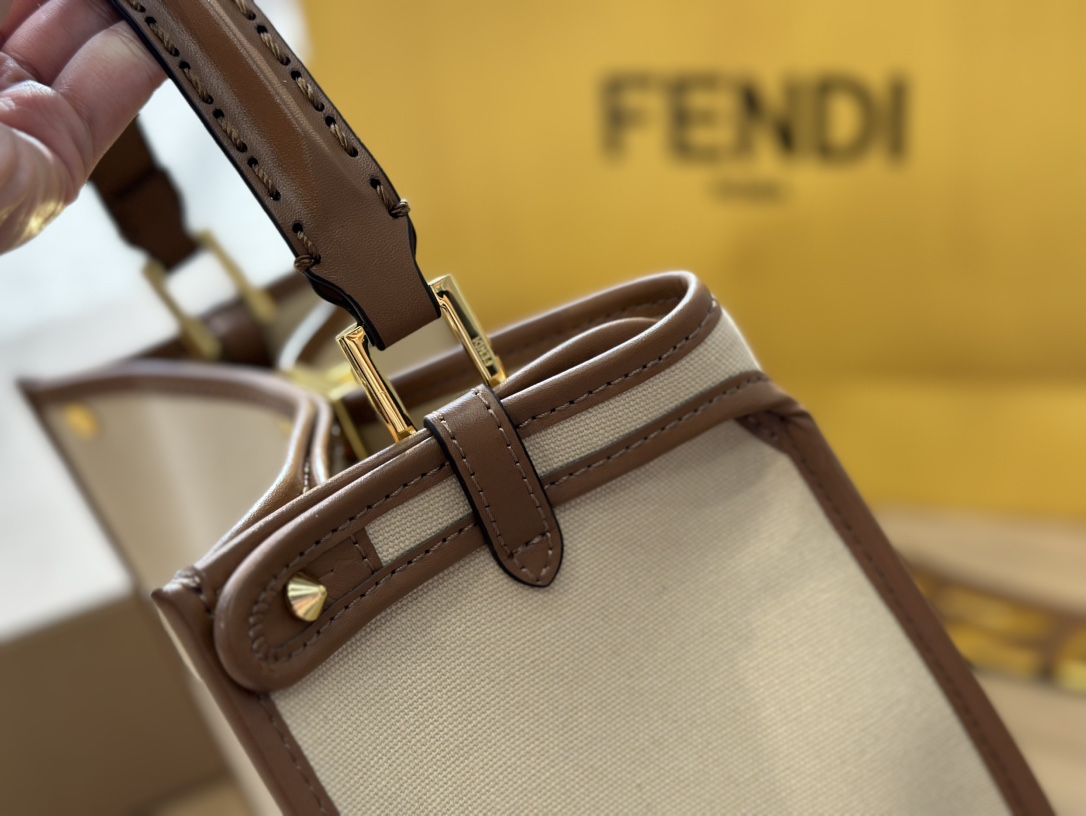 fen peekabo tote bag size : 32*27cm - Top Club