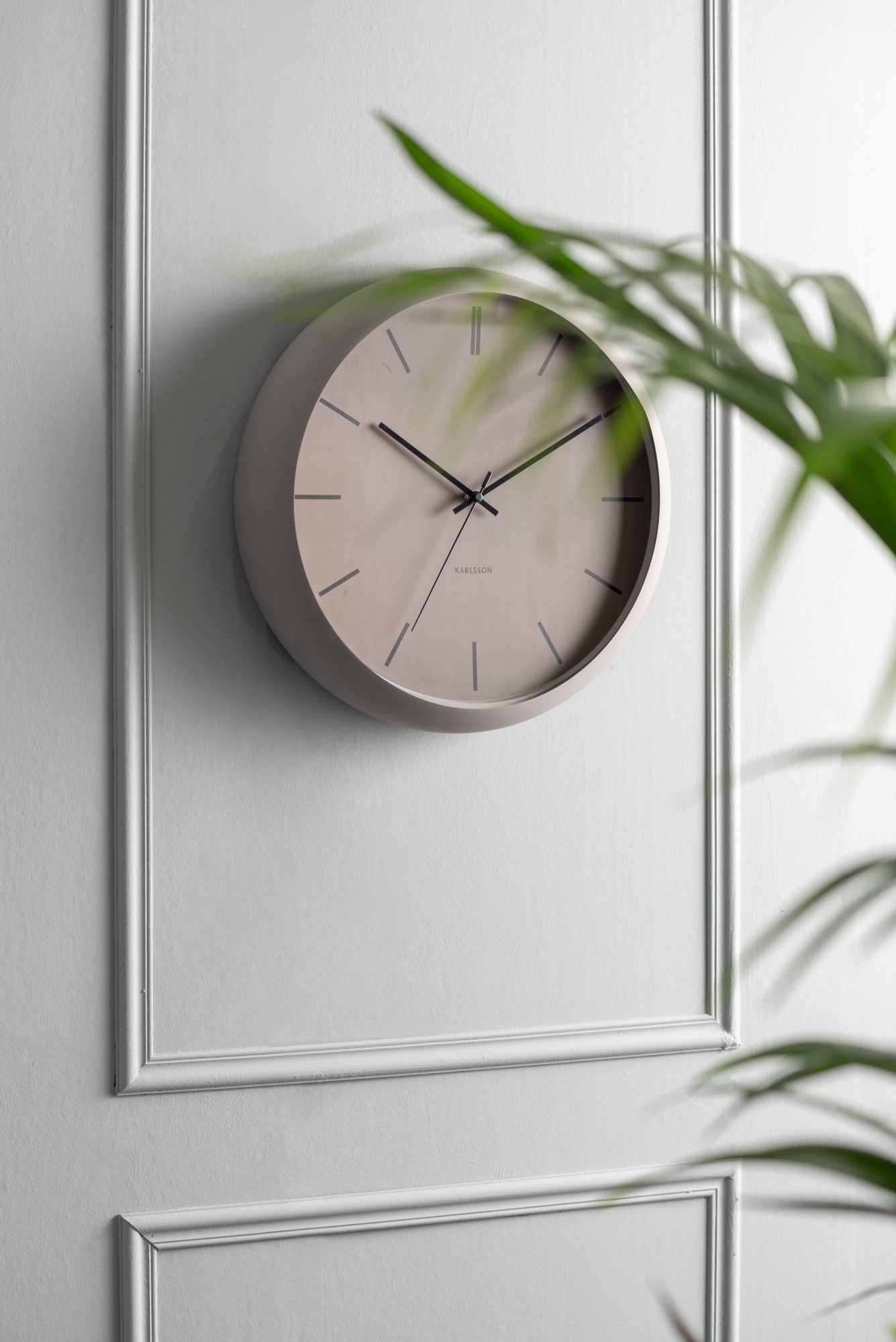 Wall clock Nirvana Globe warm grey