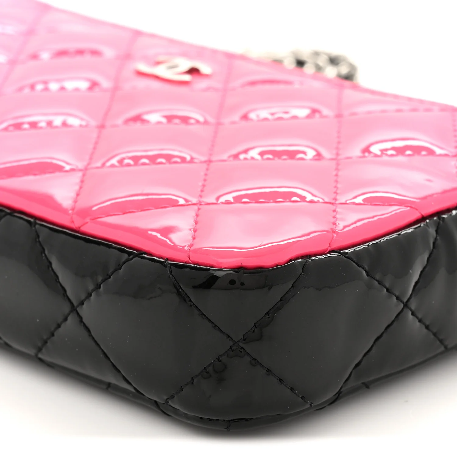 Patent Quilted Small Clutch With Chain Pink Black - Top Club