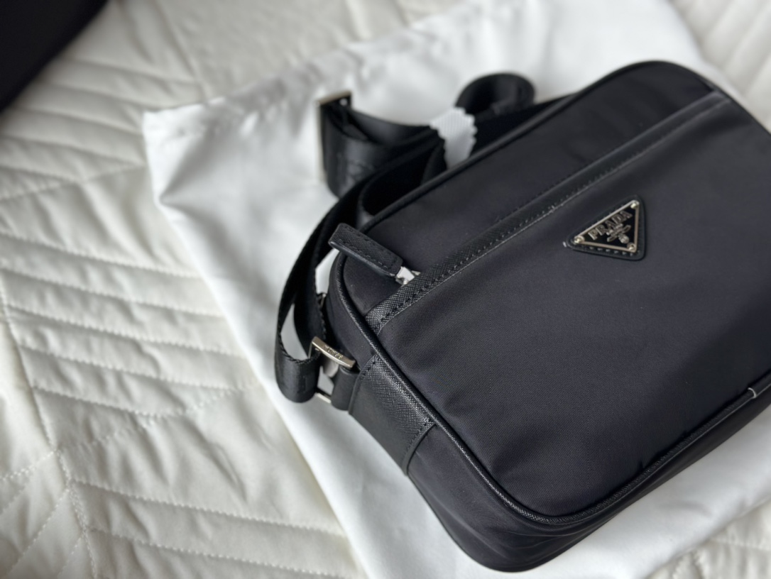 Pra new arrival men and women bag size : 24*15cm - Top Club