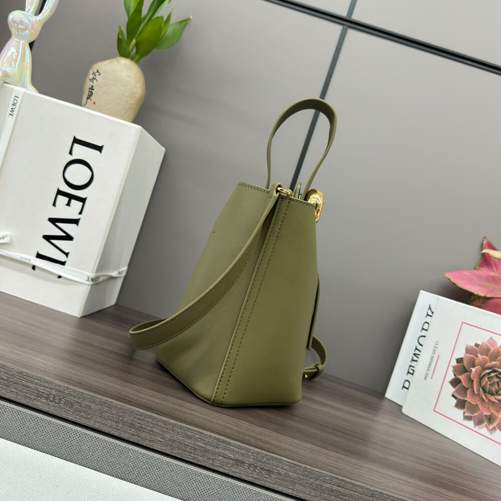 LOEWE Mini Pebble bucket in smooth calfskin(high-end grade) - Top Club