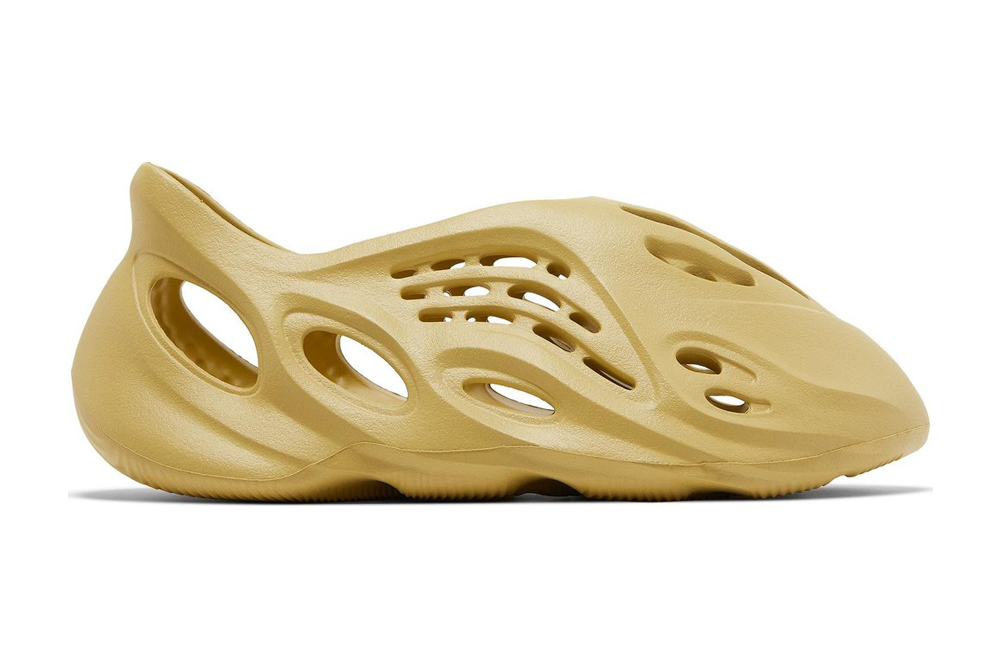 Yeezy Foam Runner  Sulfur - Sneaker Replica Workshop