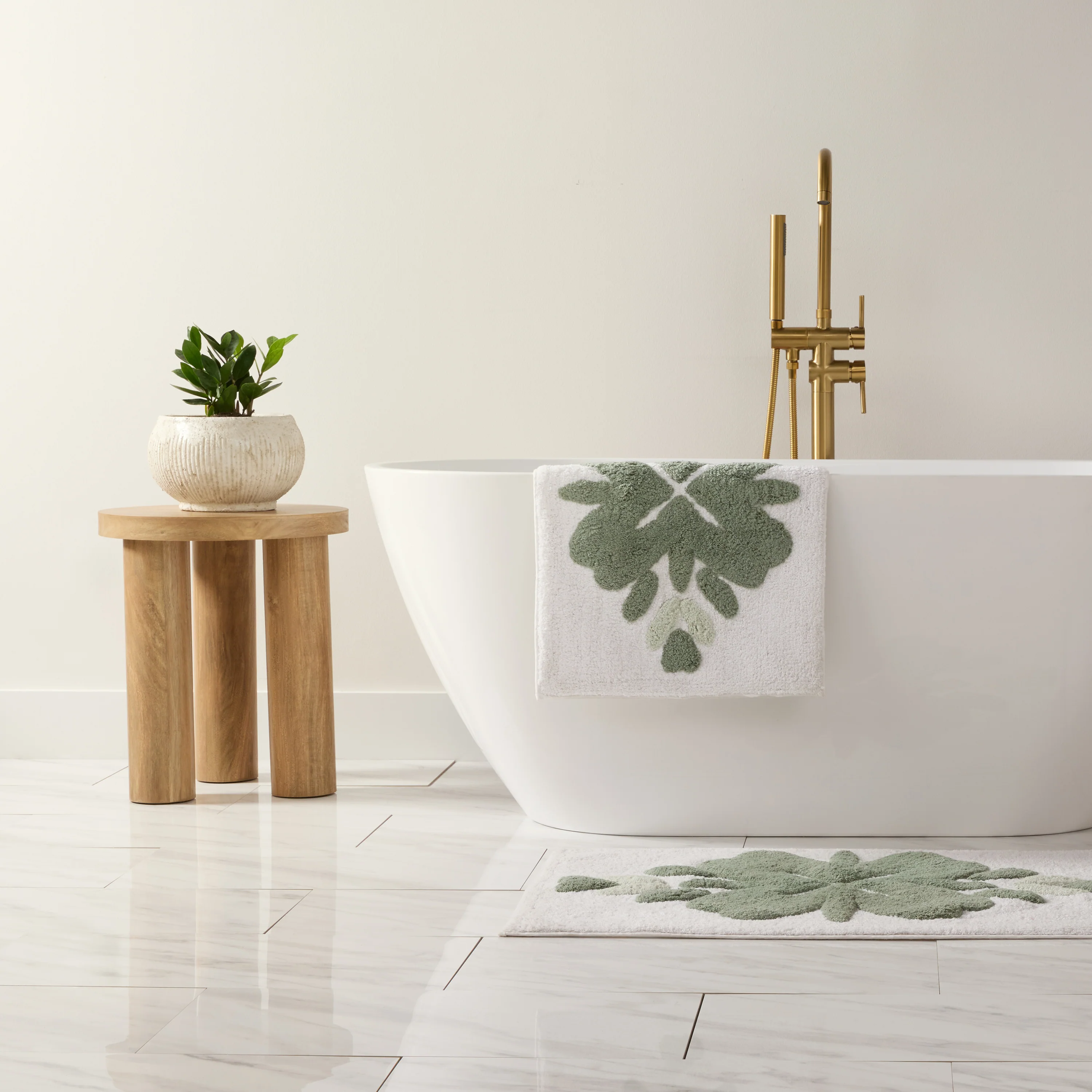 100% Cotton Flowers Patterned Bath Mat