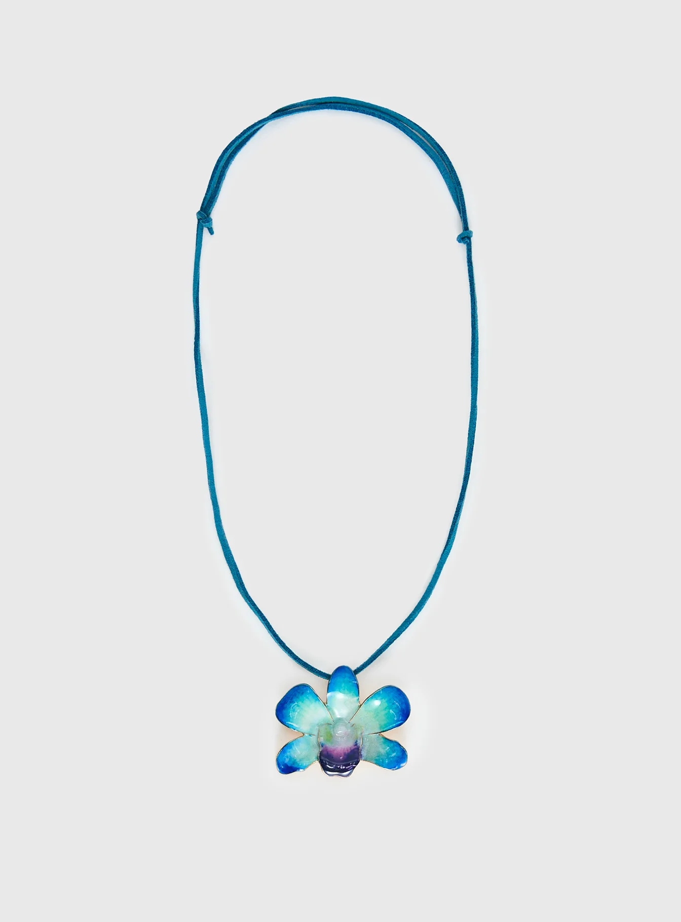 Wildrose Flower Pendant Necklace Blue