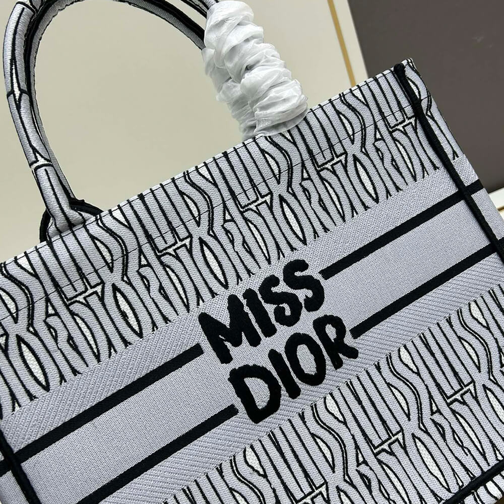Medium Dior Book Tote - Top Club