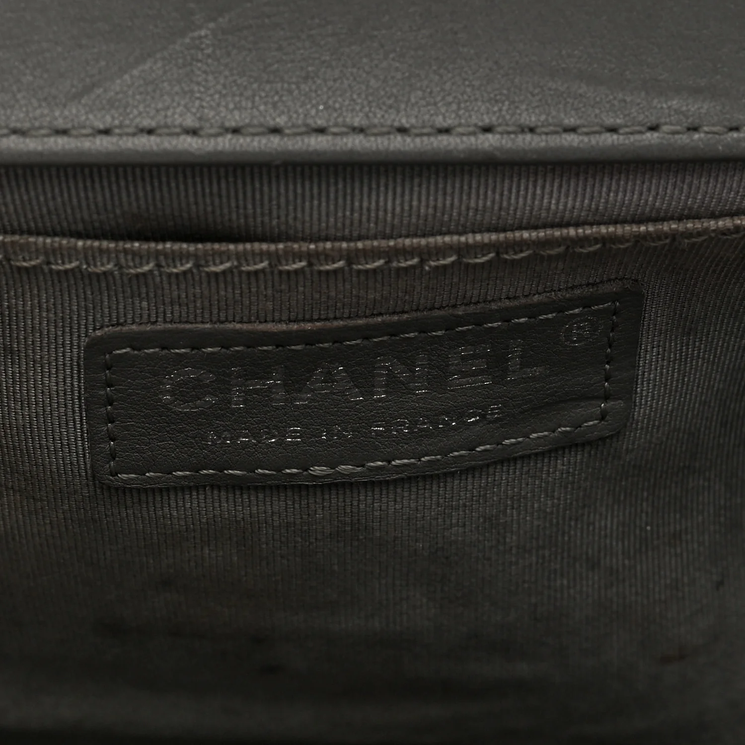 Lambskin Chevron Quilted Medium Boy Flap Grey - Top Club