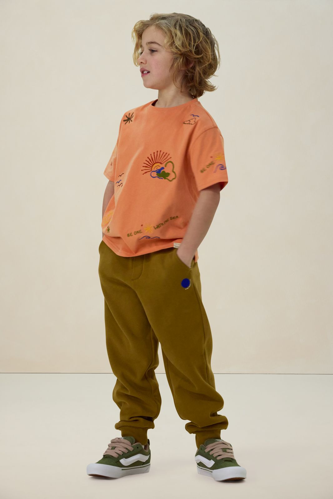 Oranje oversized t-shirt met embroidery