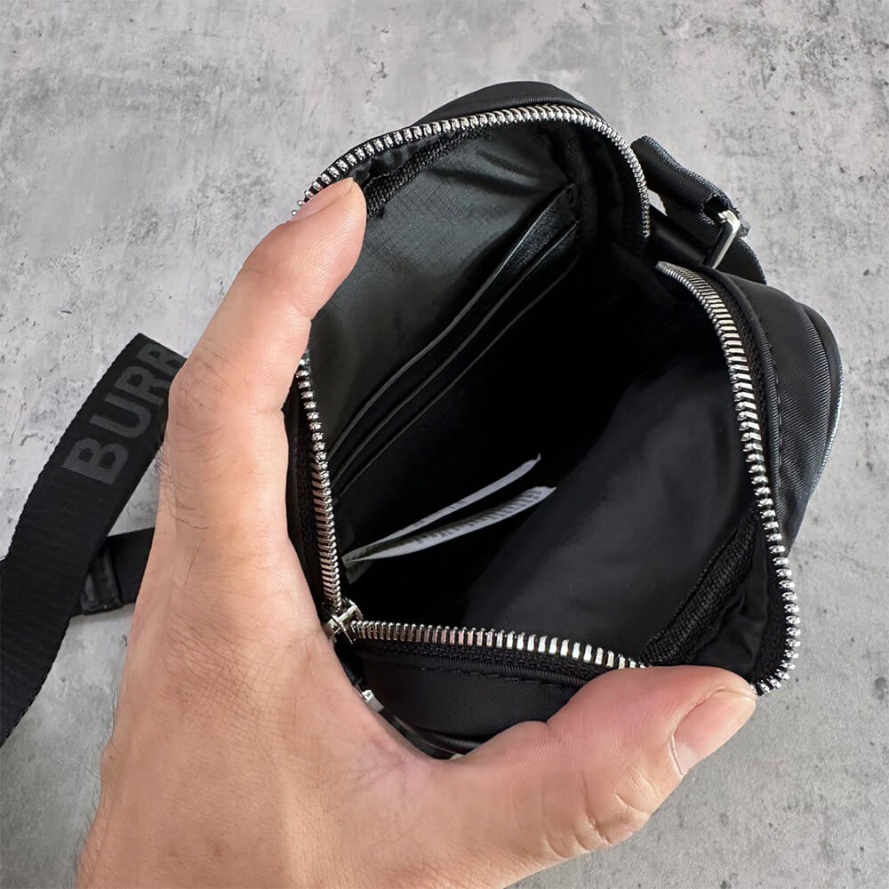 Burberry Vertical Paddy Bag - Top Club