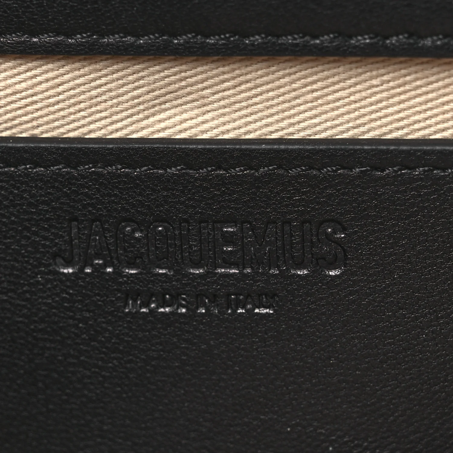 Smooth Calfskin La Pochette Rond Carre Black - Top Club