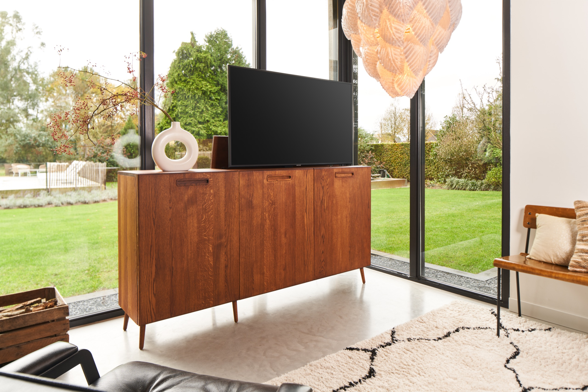 TV lift meubel Scandinavian 43 inch 2 deurs