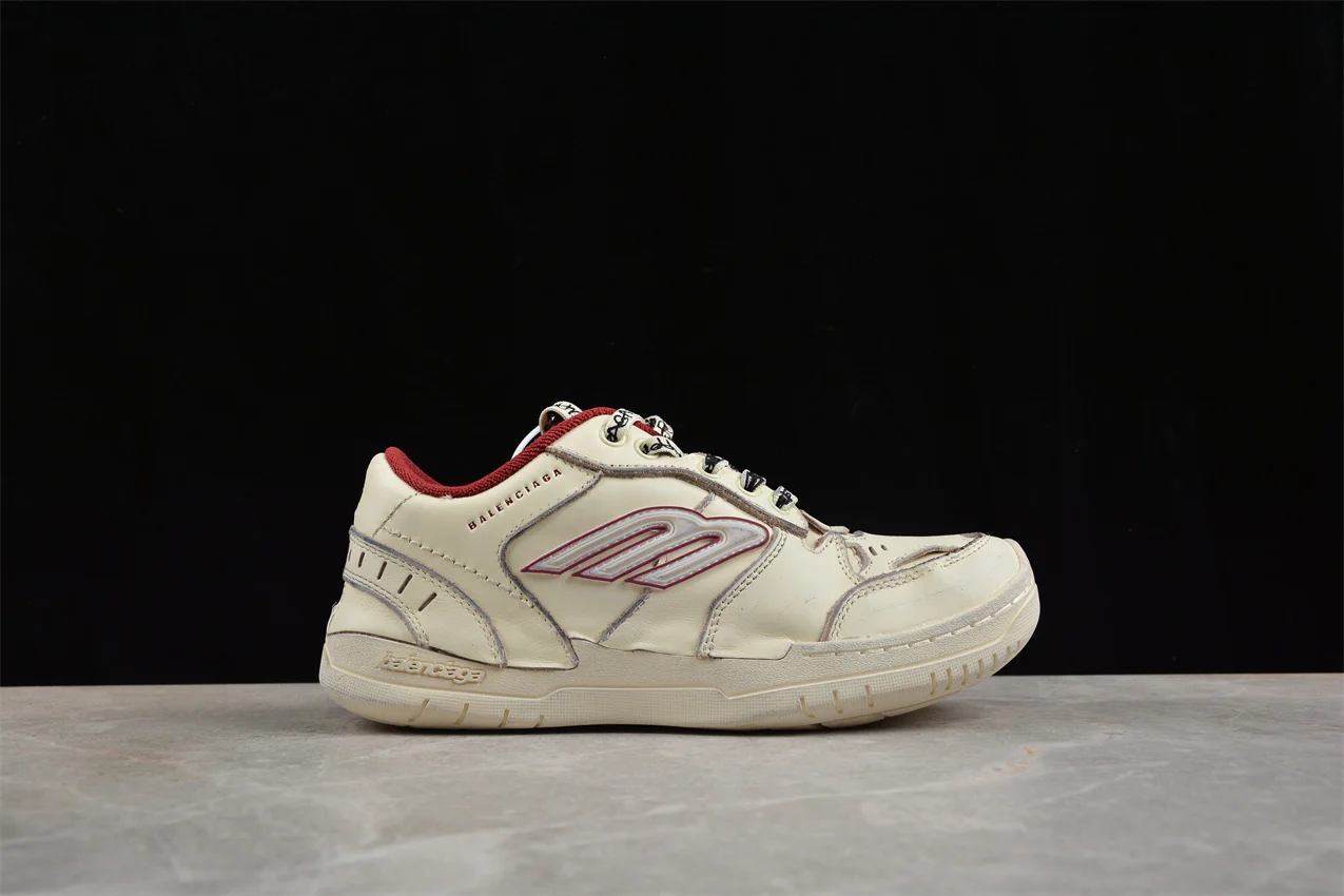 Balenciaga Hamptons Worn Out Off White/Red - Sneaker Replica Workshop
