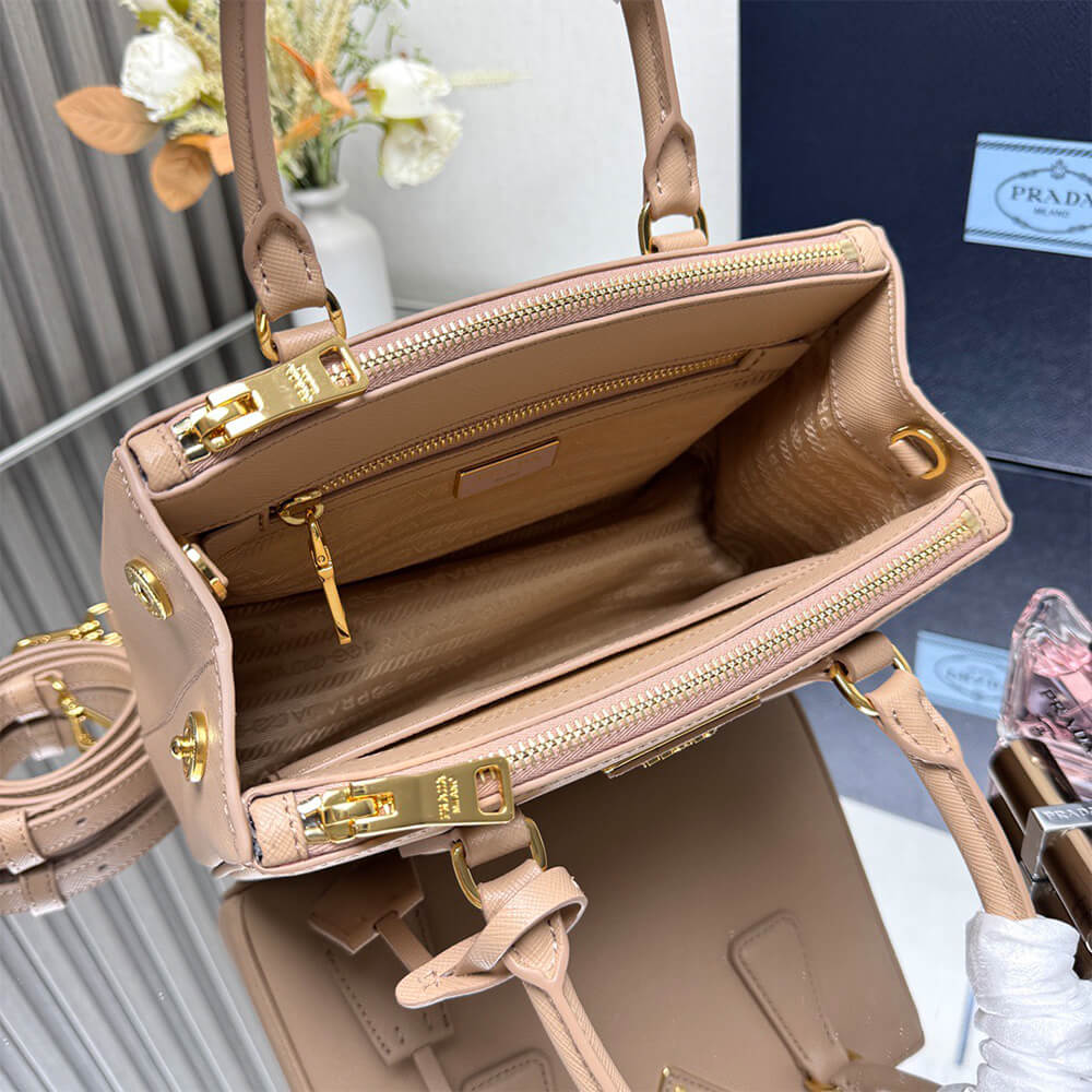 Prada Small Prada Galleria Saffiano leather bag(HIGH-END GRADE) - Top Club