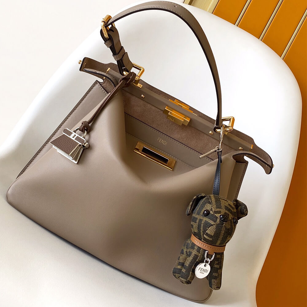 FENDI Peekaboo Soft Medium(HIGH-END GRADE) - Top Club