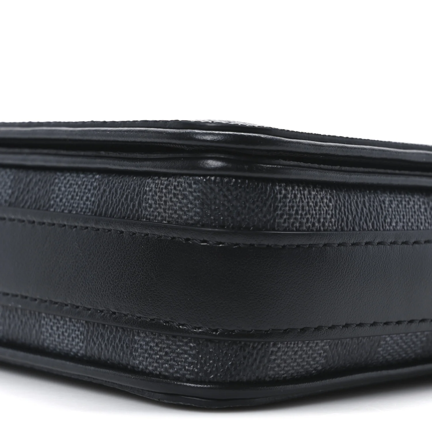 Damier Graphite 3D Studio Messenger - Top Club