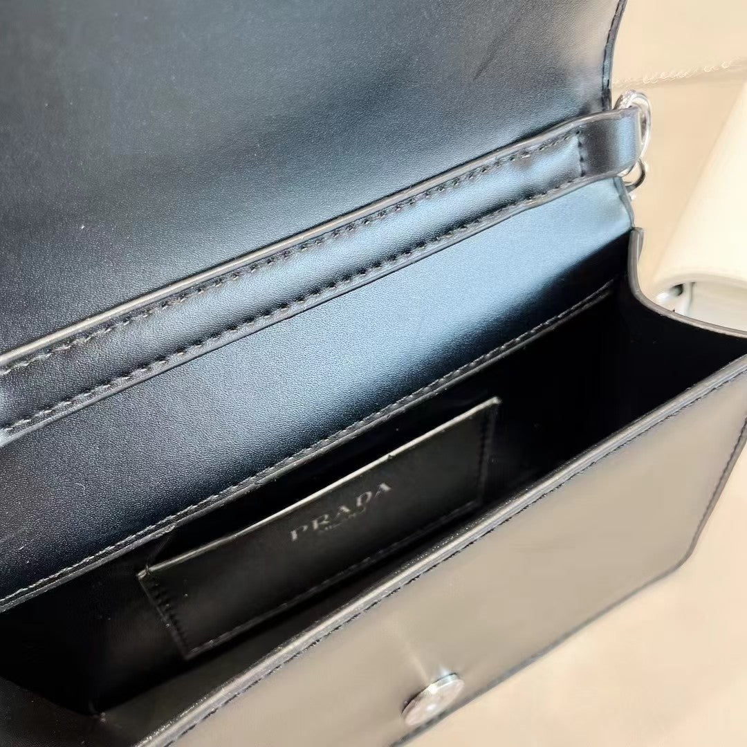 pra retro shiny small square bag - Top Club