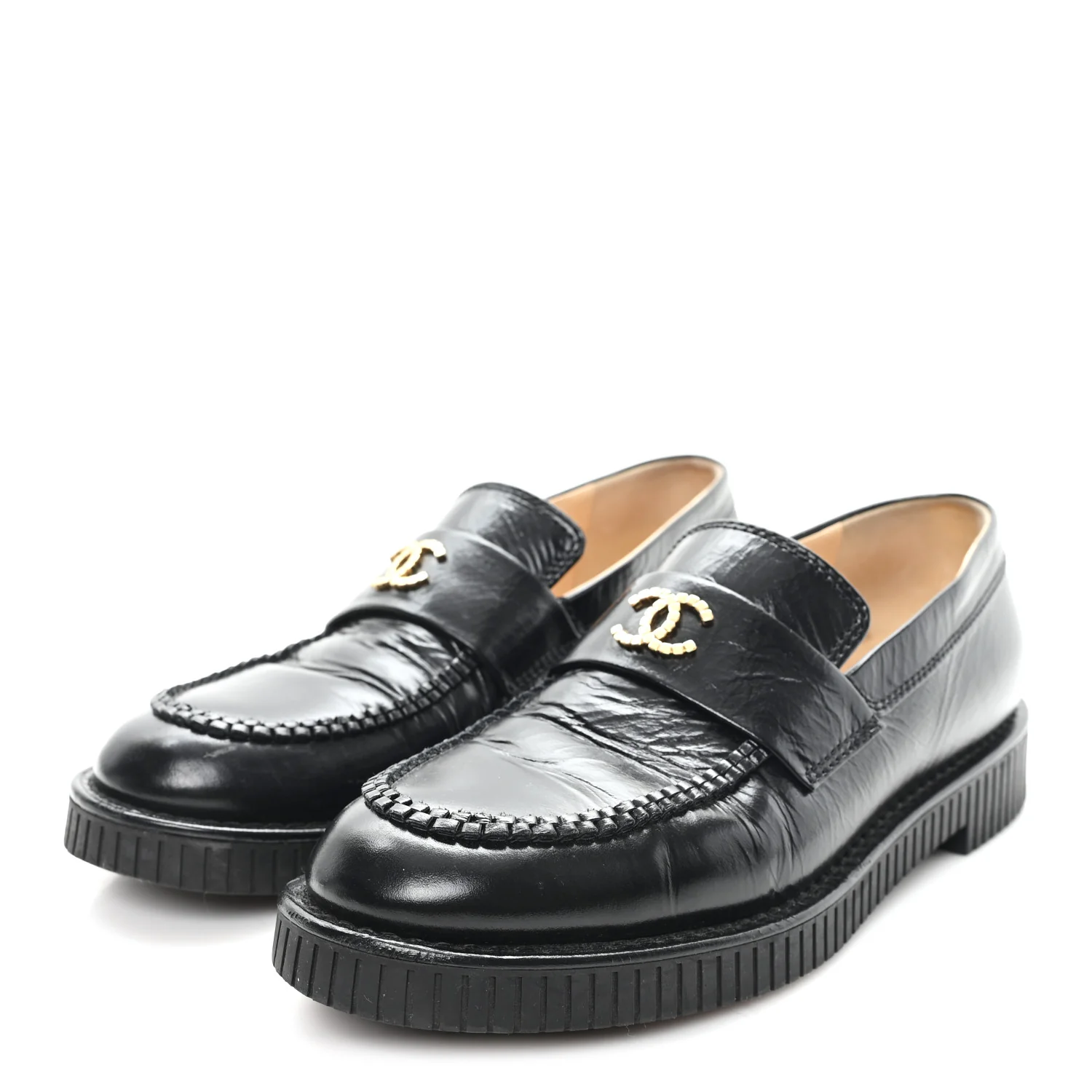 Shiny Crumpled Calfskin CC Mocassin Loafers 38.5 Black - Top Club