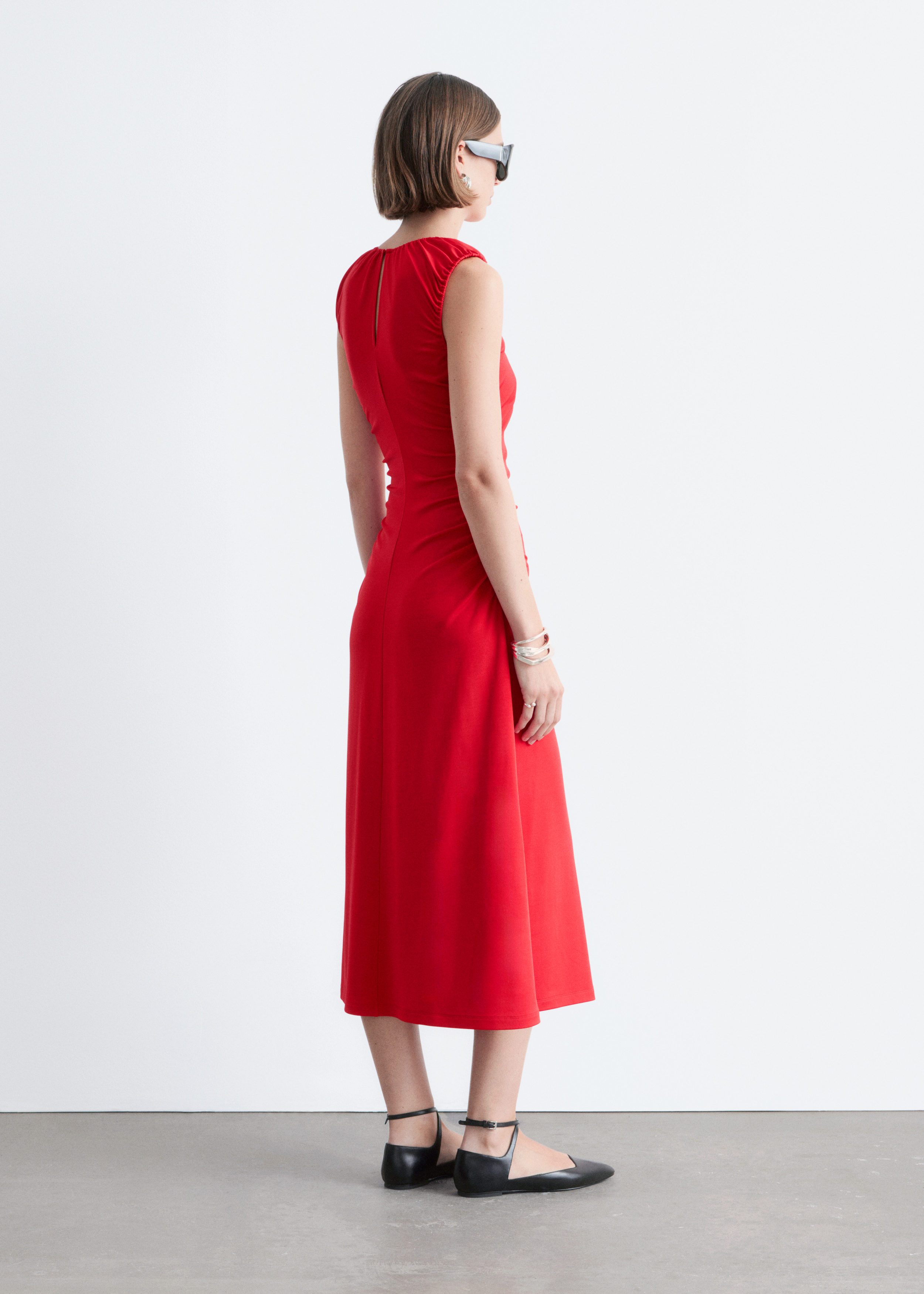 & Other Stories RUCHED KEYHOLE-NECK MIDI DRESS