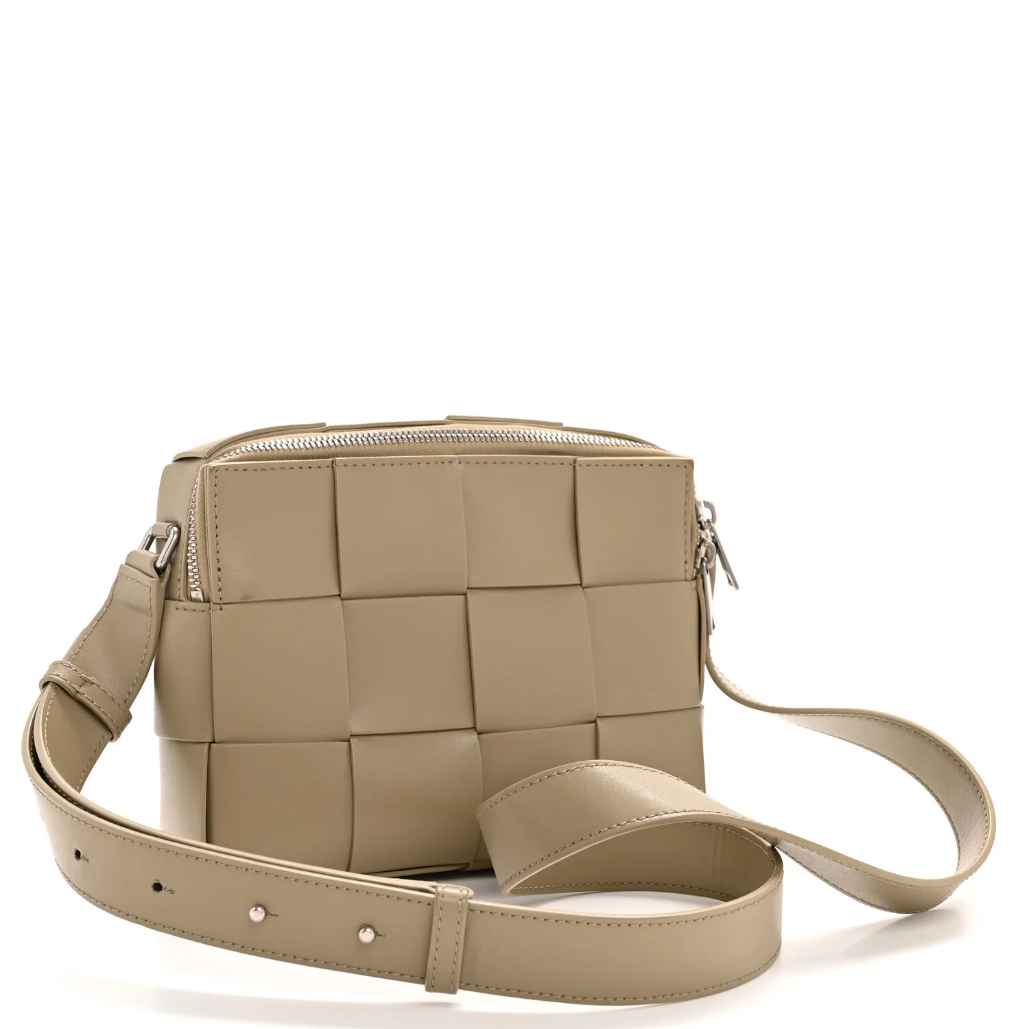 Lambskin Maxi Intrecciato Cassette Camera Bag Travertine - Top Club