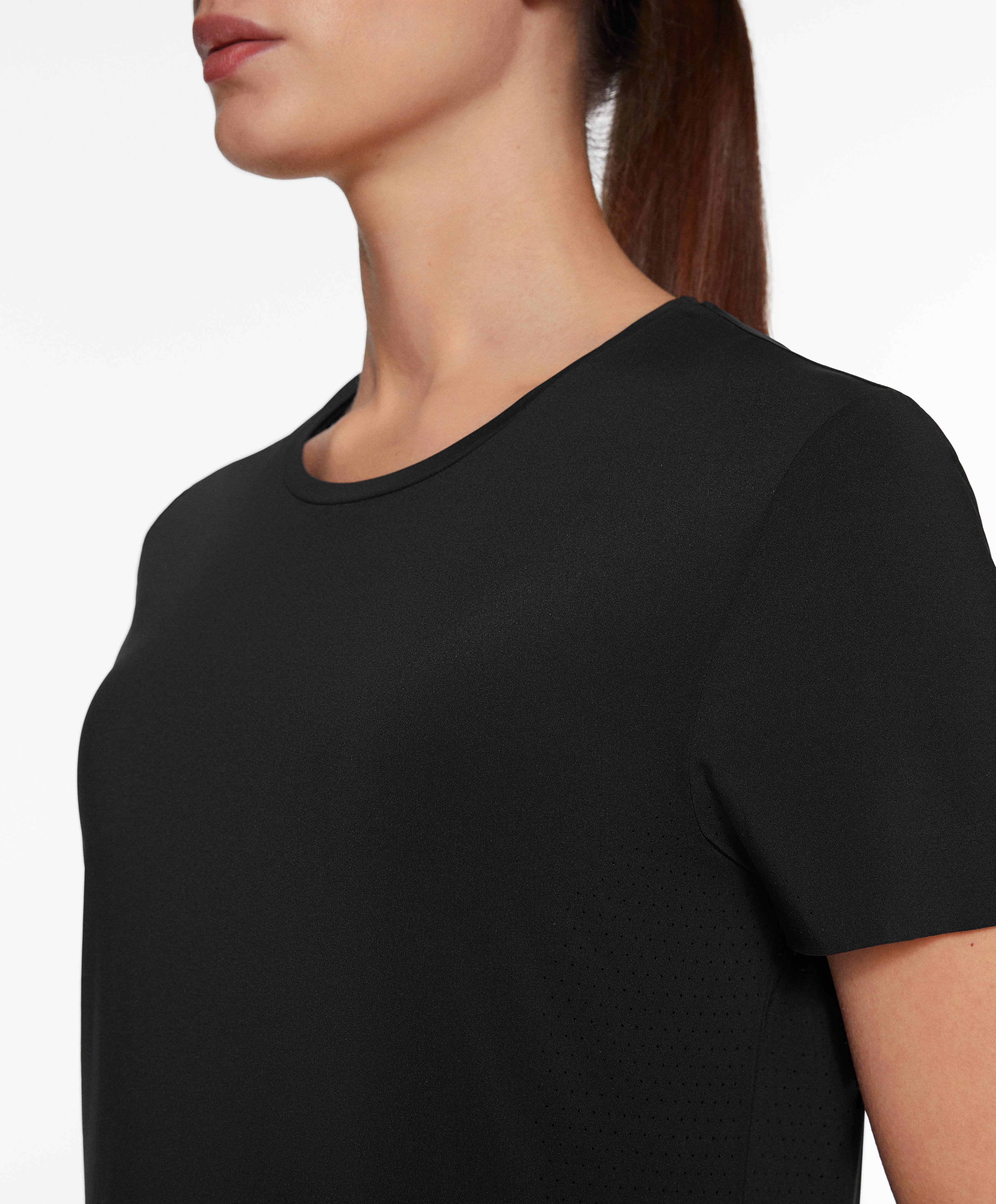 OYSHO Fitted short-sleeved technical T-shirt