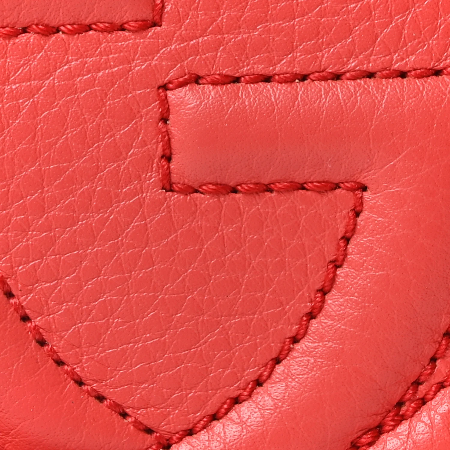Pebbled Calfskin Small Soho Disco Bag Tabasco Red - Top Club