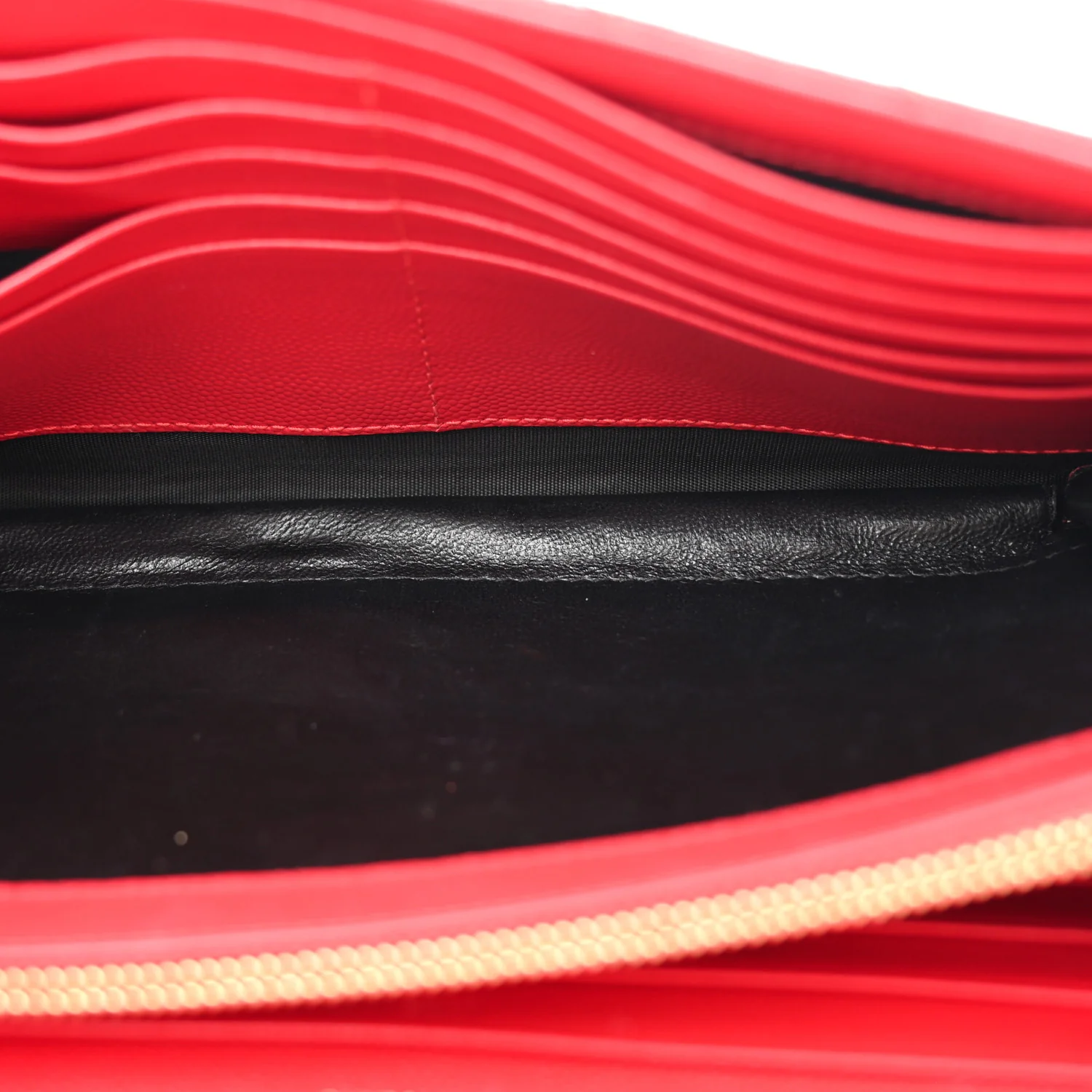 Grain De Poudre Matelasse Chevron Monogram Chain Wallet New Red - Top Club
