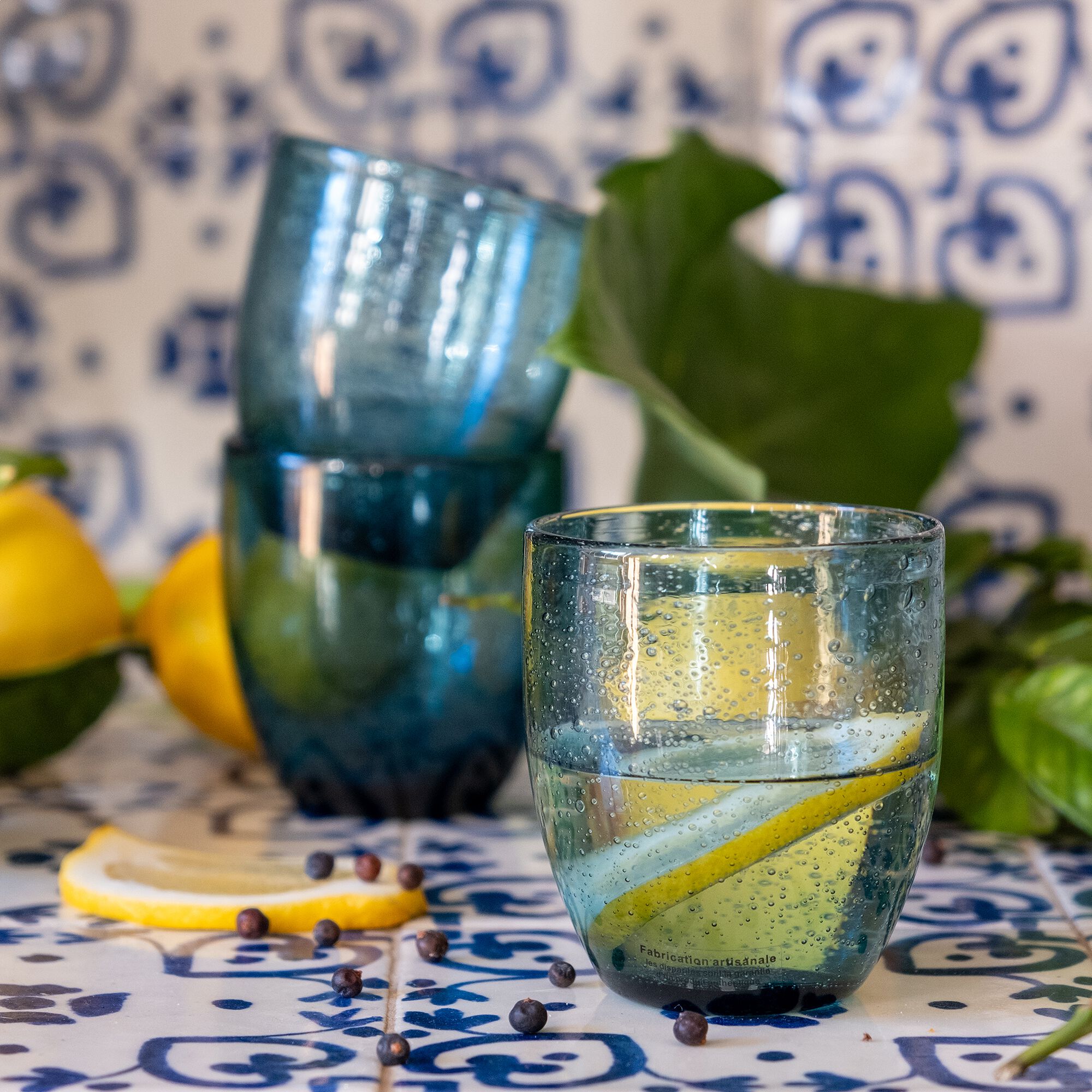 BULLA - Gobelet en verre bullé 35cl - bleu