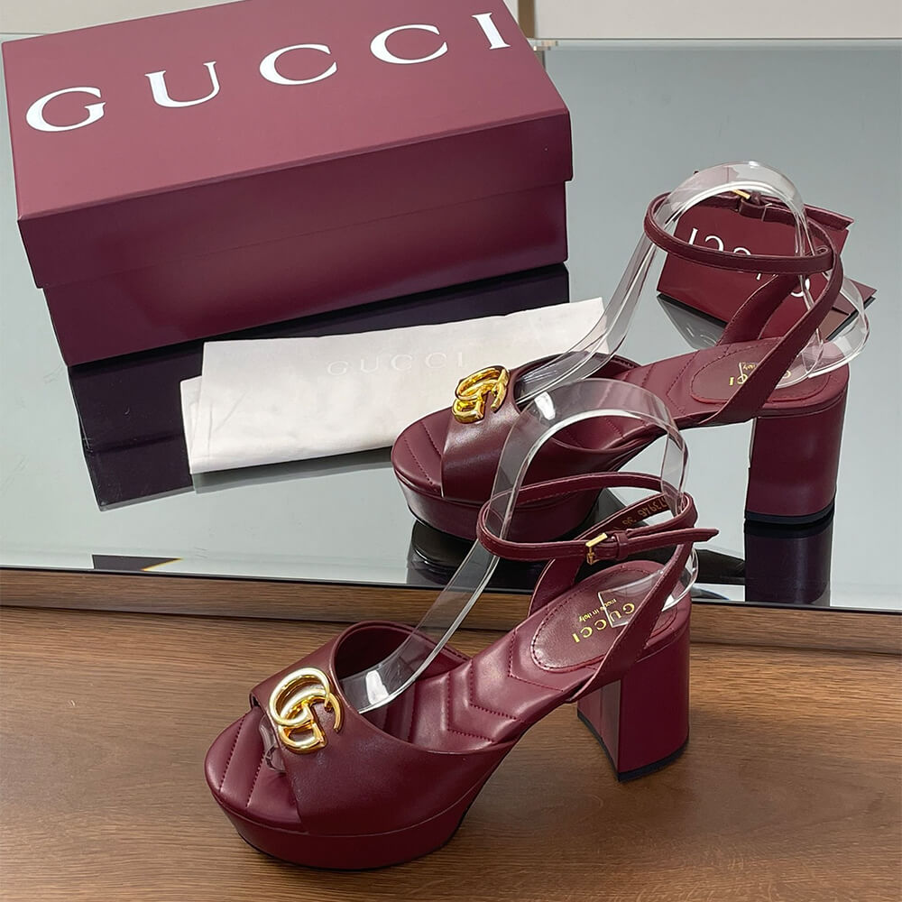 GUCCI Women s platform sandal with Double G - Top Club