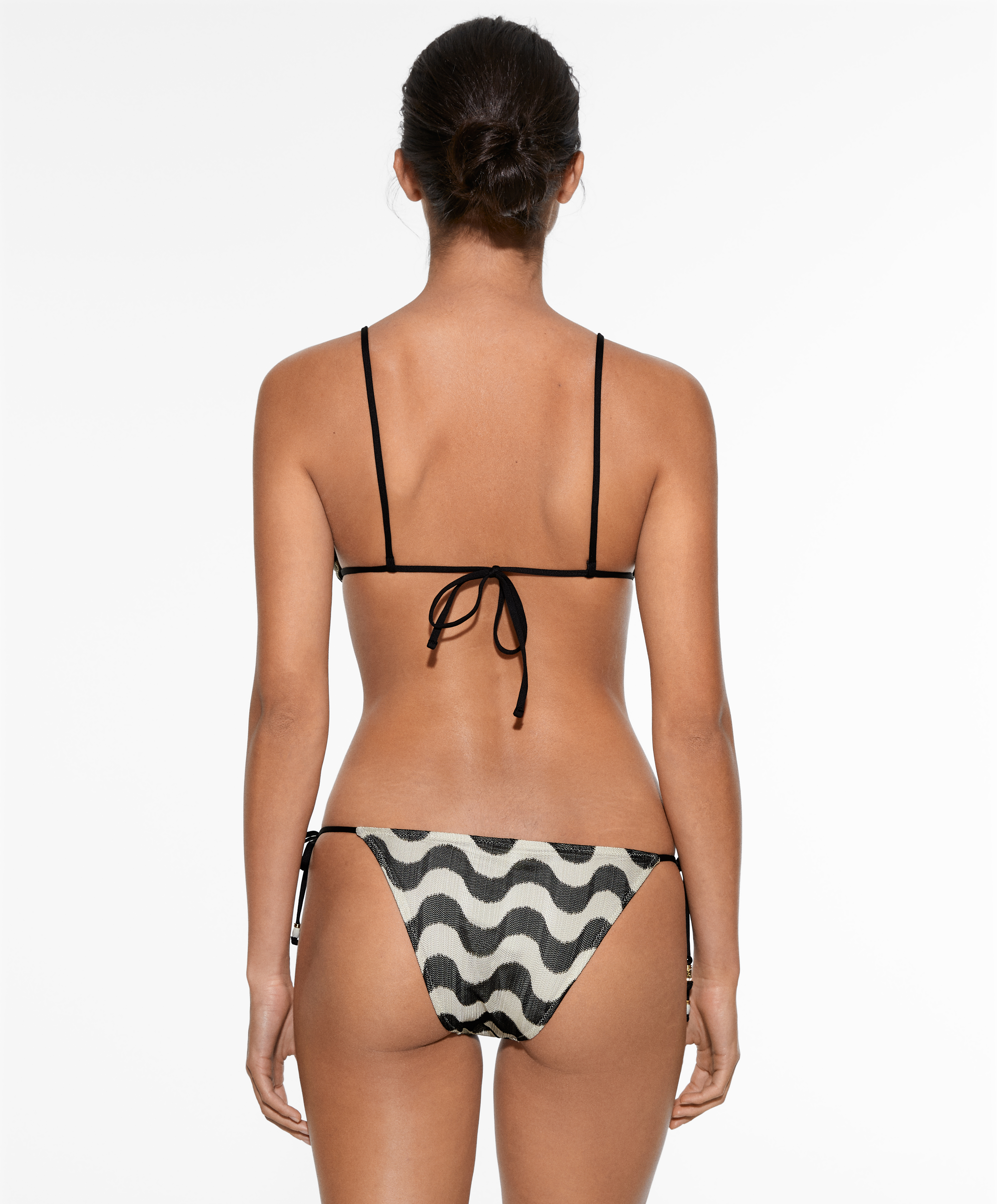 OYSHO Medium-coverage crochet bikini briefs with ties