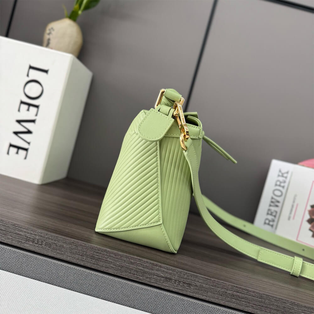 LOEWE Small Puzzle bag in calfskin(HIGH-END GRADE) - Top Club