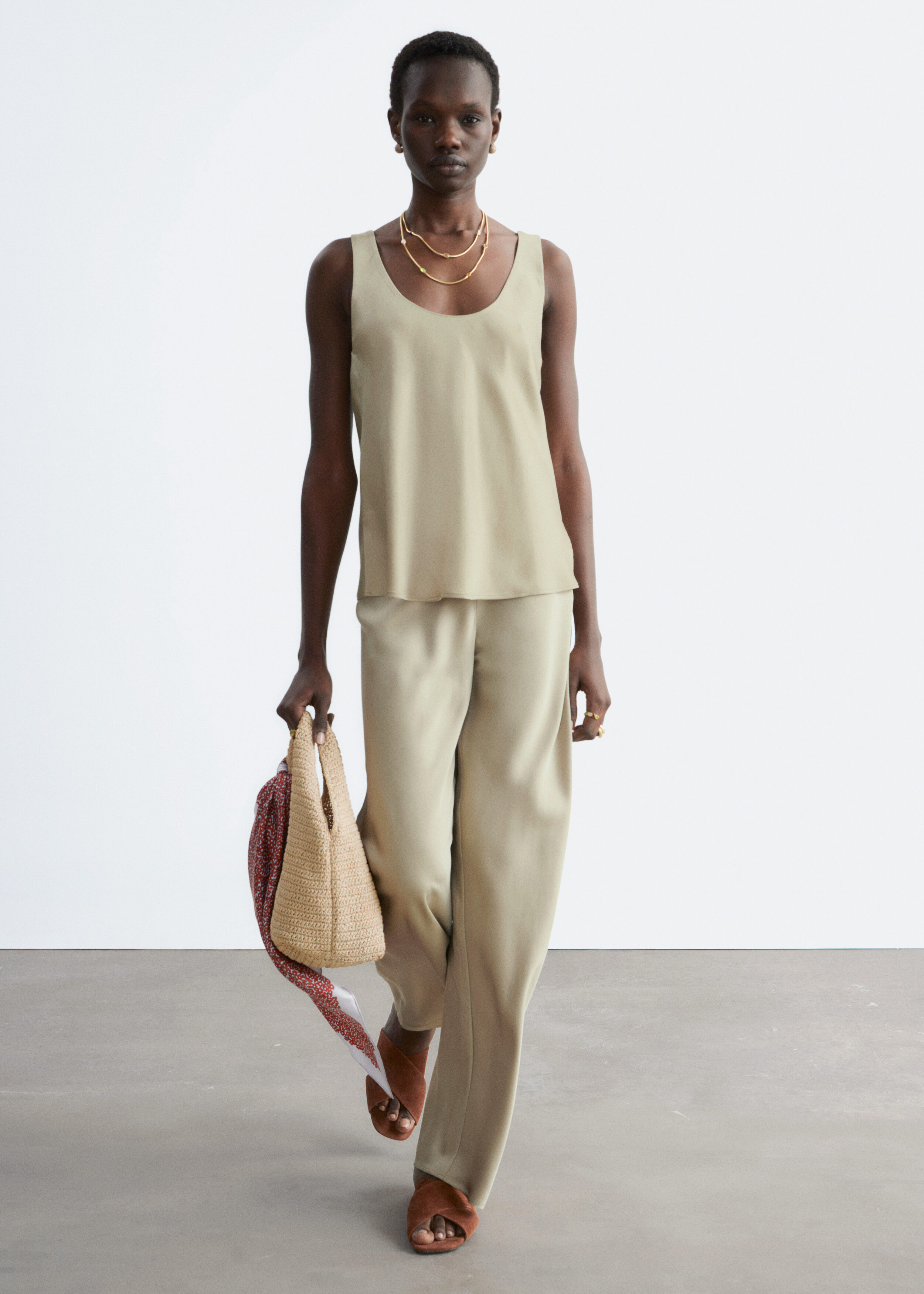 & Other Stories SCOOP NECK TANK TOP