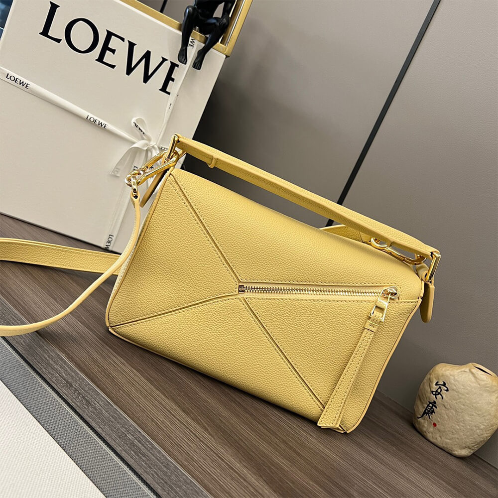 LOEWE Small Puzzle Bag - Top Club