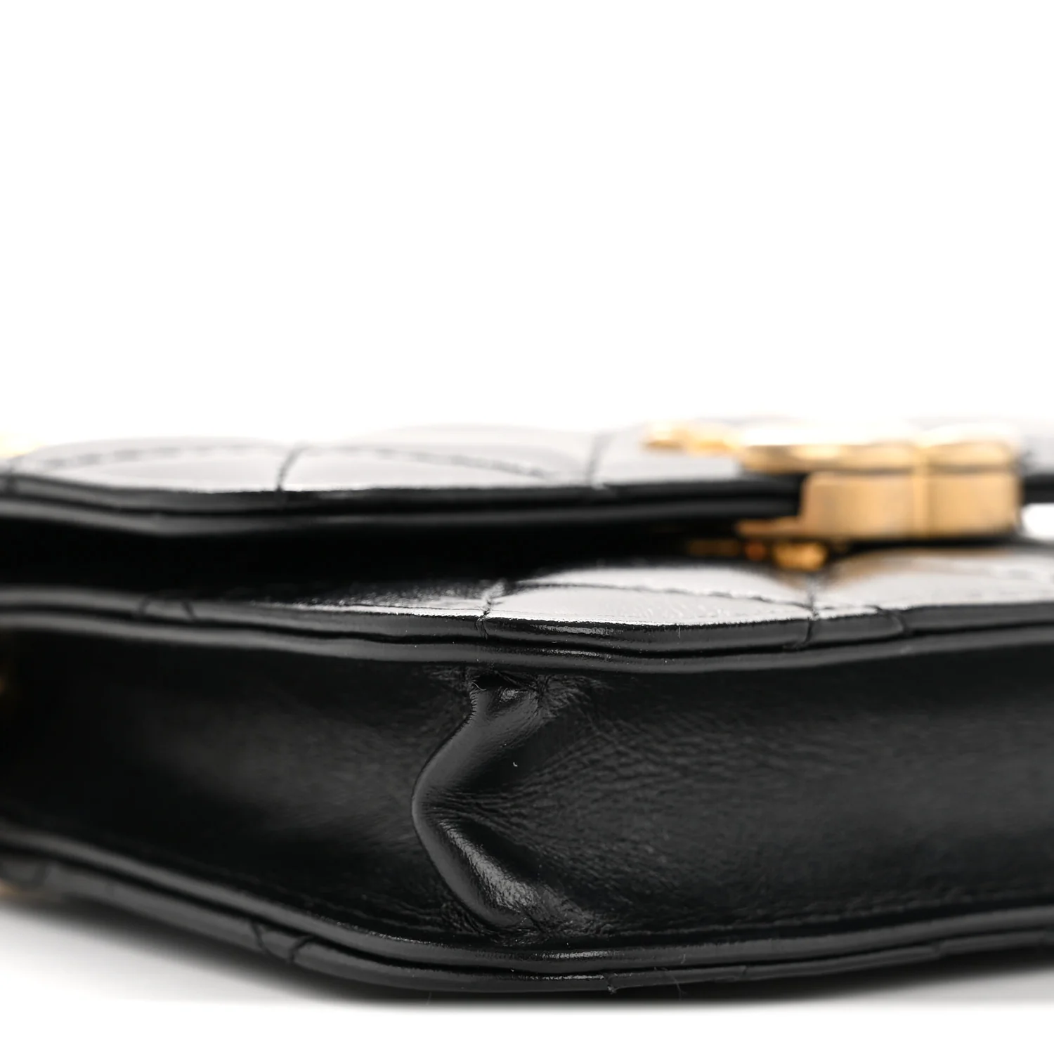 Calfskin Quilted Perfect Fit Coin Purse With Chain Black - Top Club