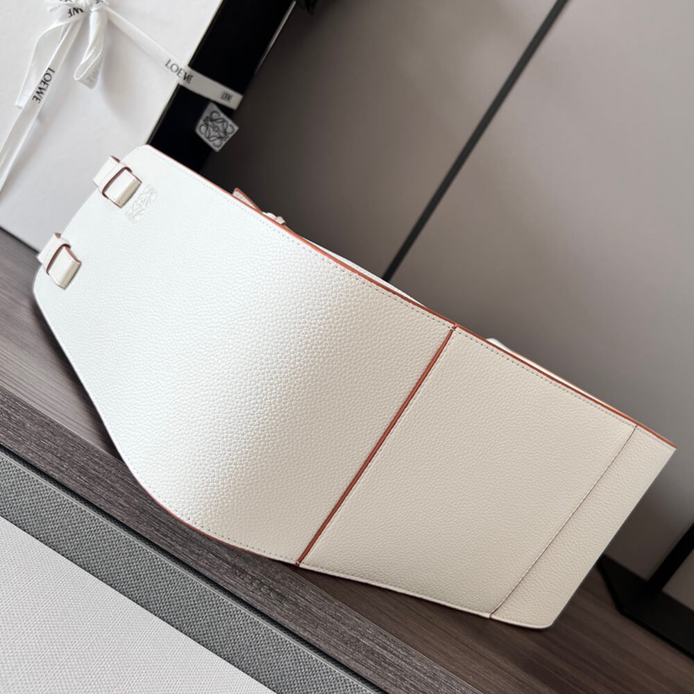 LOEWE Small Hammock bag in soft grained calfskin - Top Club