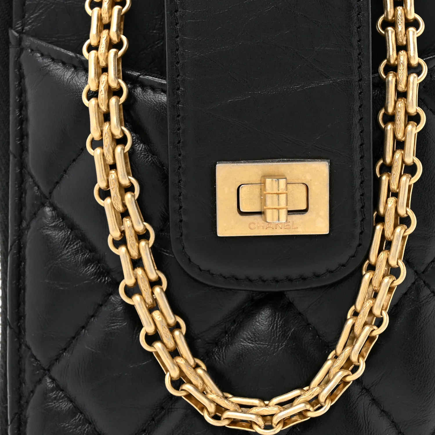 Aged Calfskin Quilted Reissue Phone Holder With Chain Bag Black - Top Club