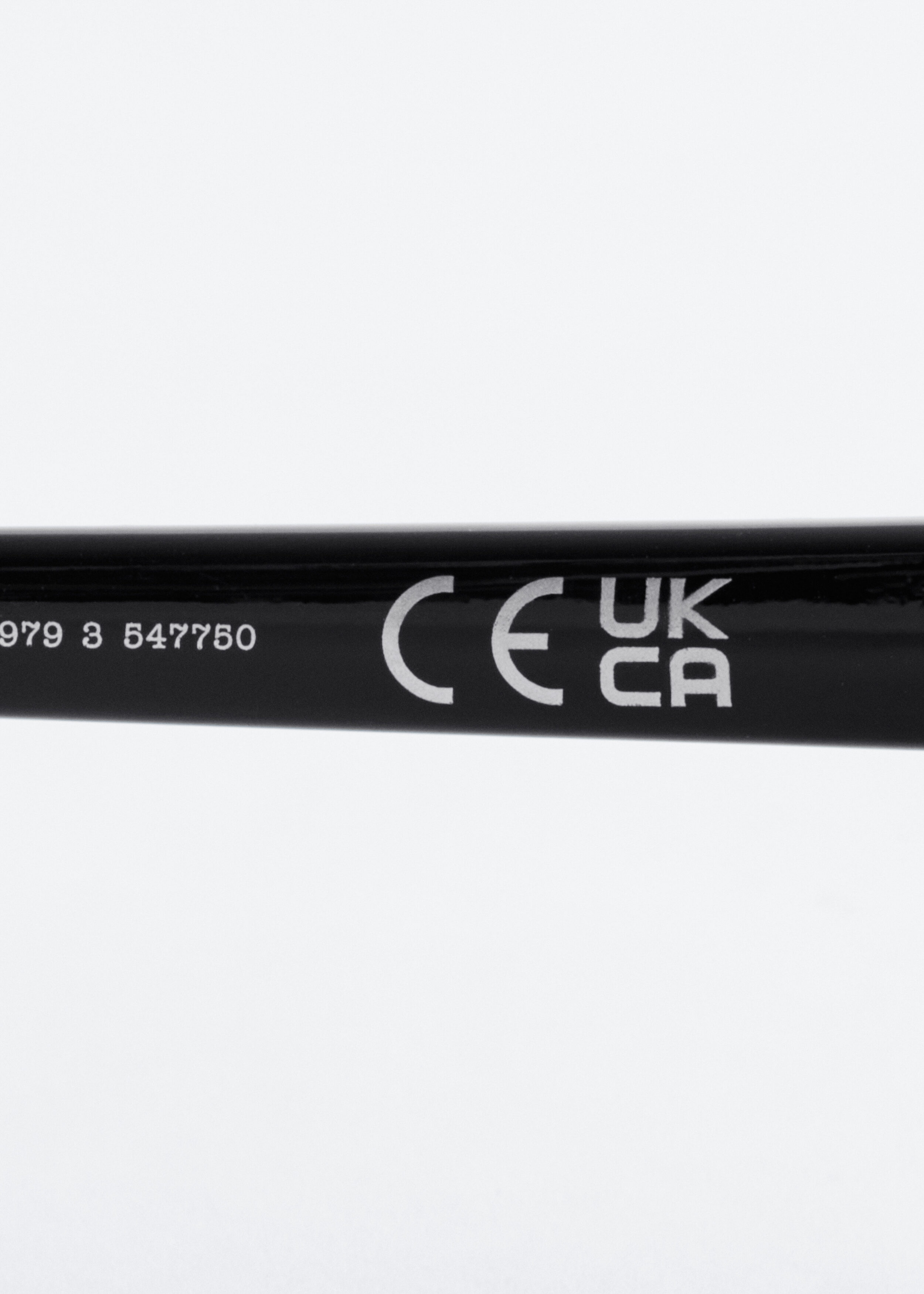 & Other Stories SLIM OVAL-FRAME SUNGLASSES