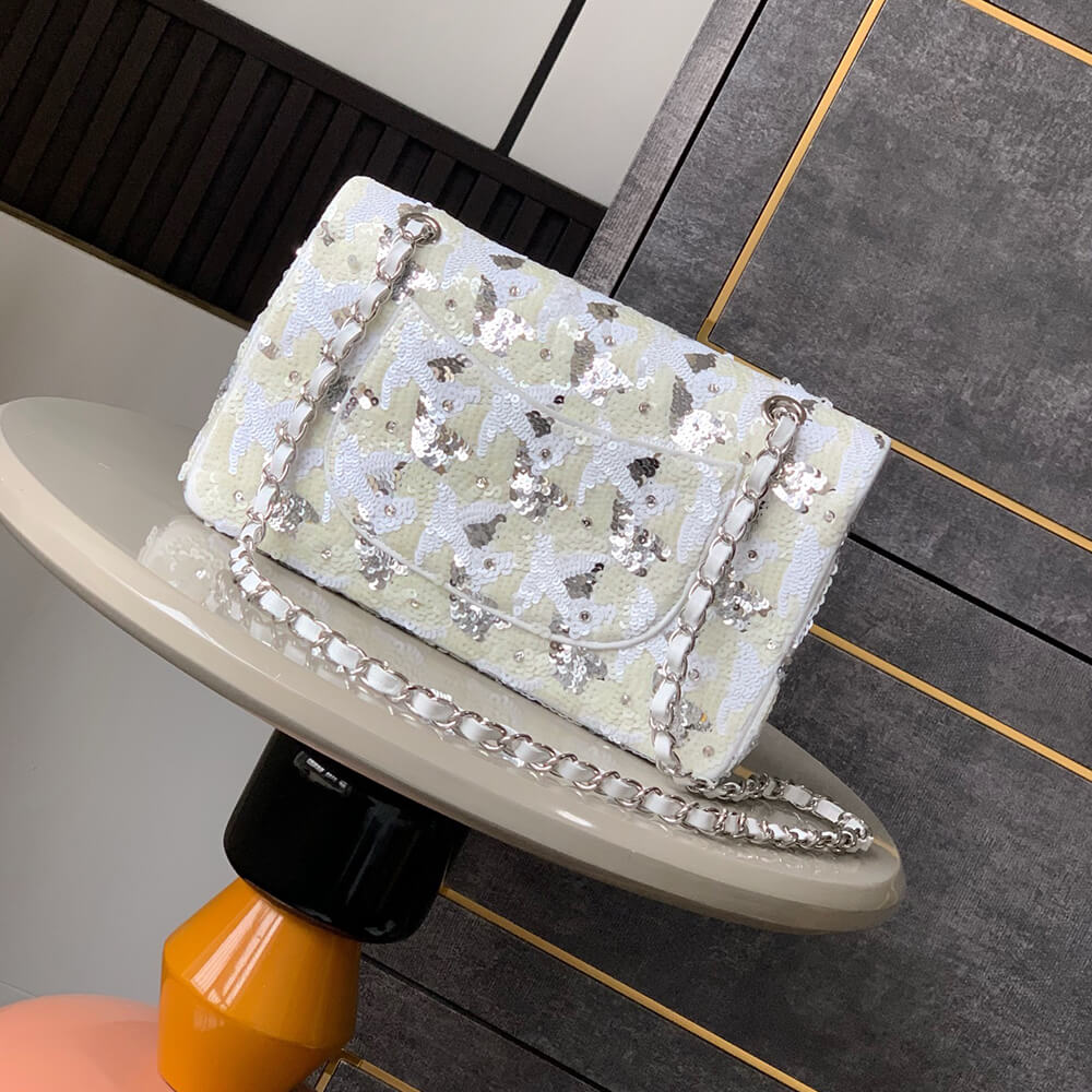 Chanel Classic 11.12 Handbag(high-end grade) - Top Club