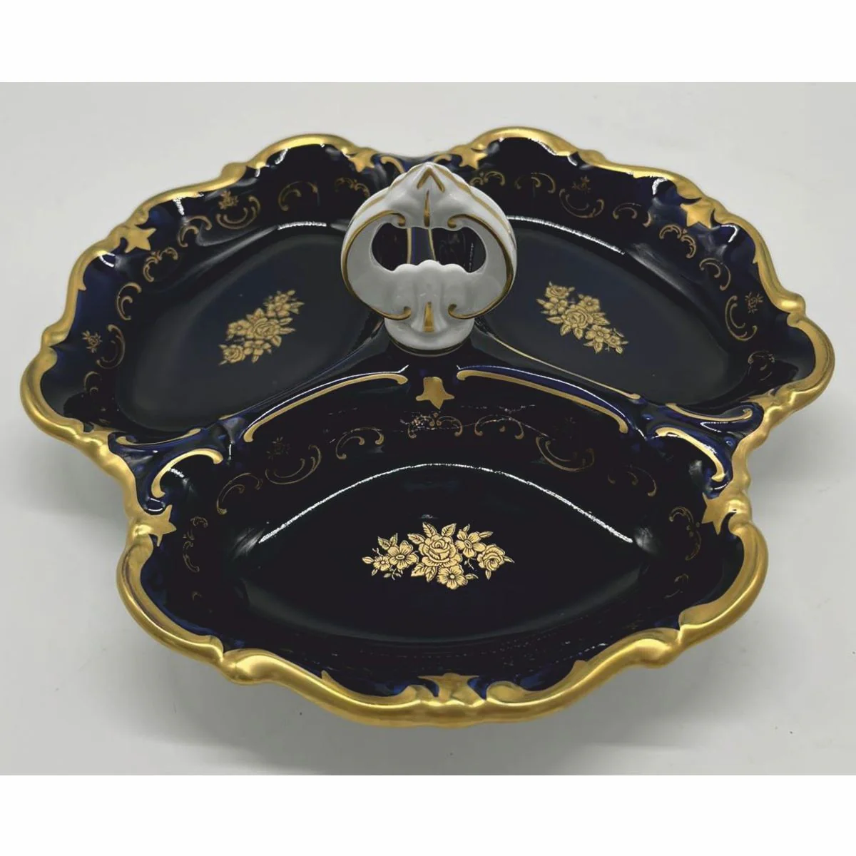 Luxury baroque porcelain serving bowl with carrying handle Ø 25 cm - Reichenbach porcelain