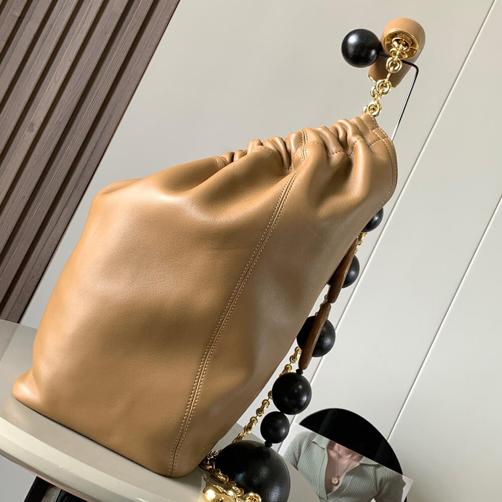 Loewe Medium Squeeze bag in nappa lambskin - Top Club