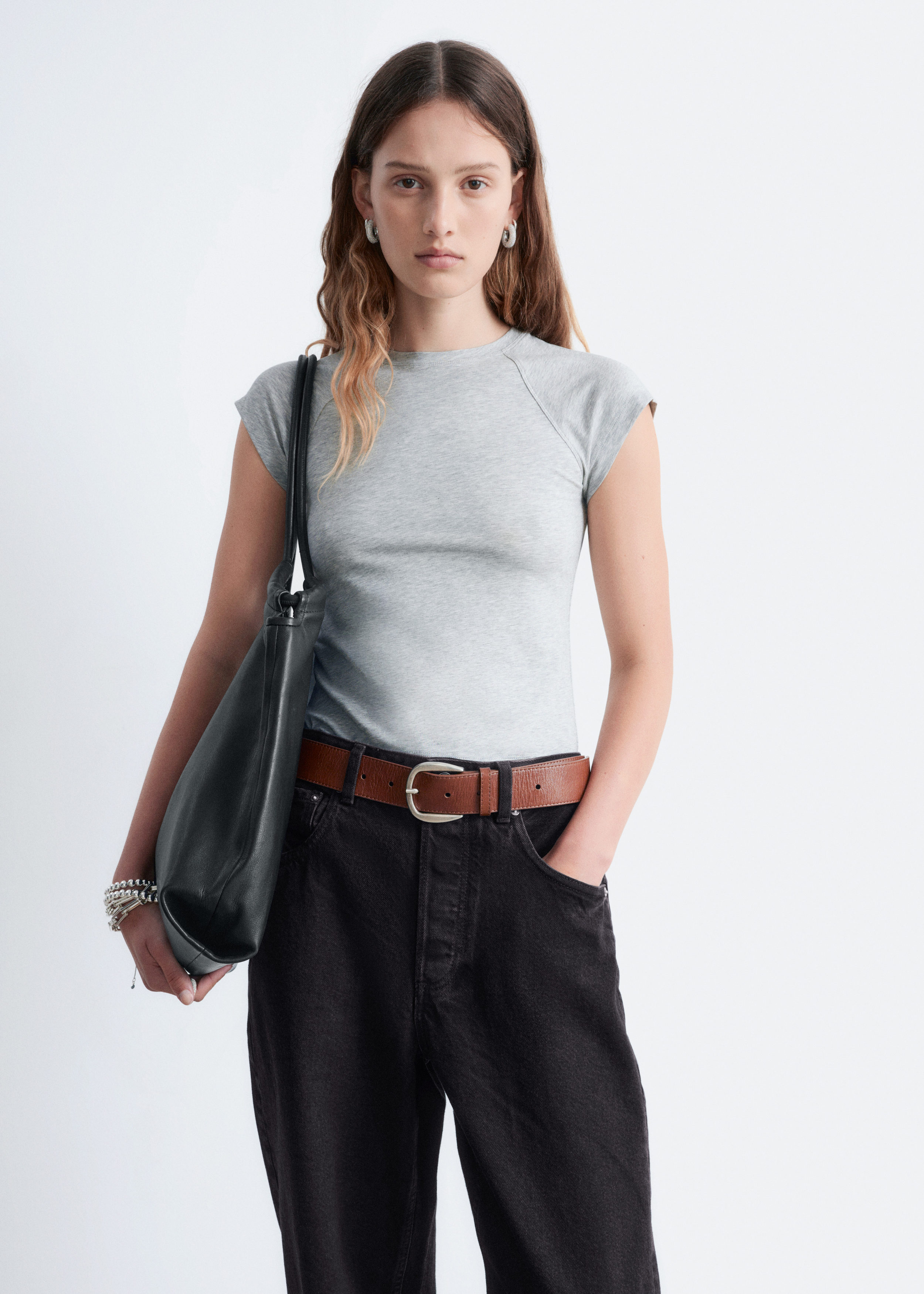 & Other Stories FITTED RAGLAN-SLEEVE T-SHIRT