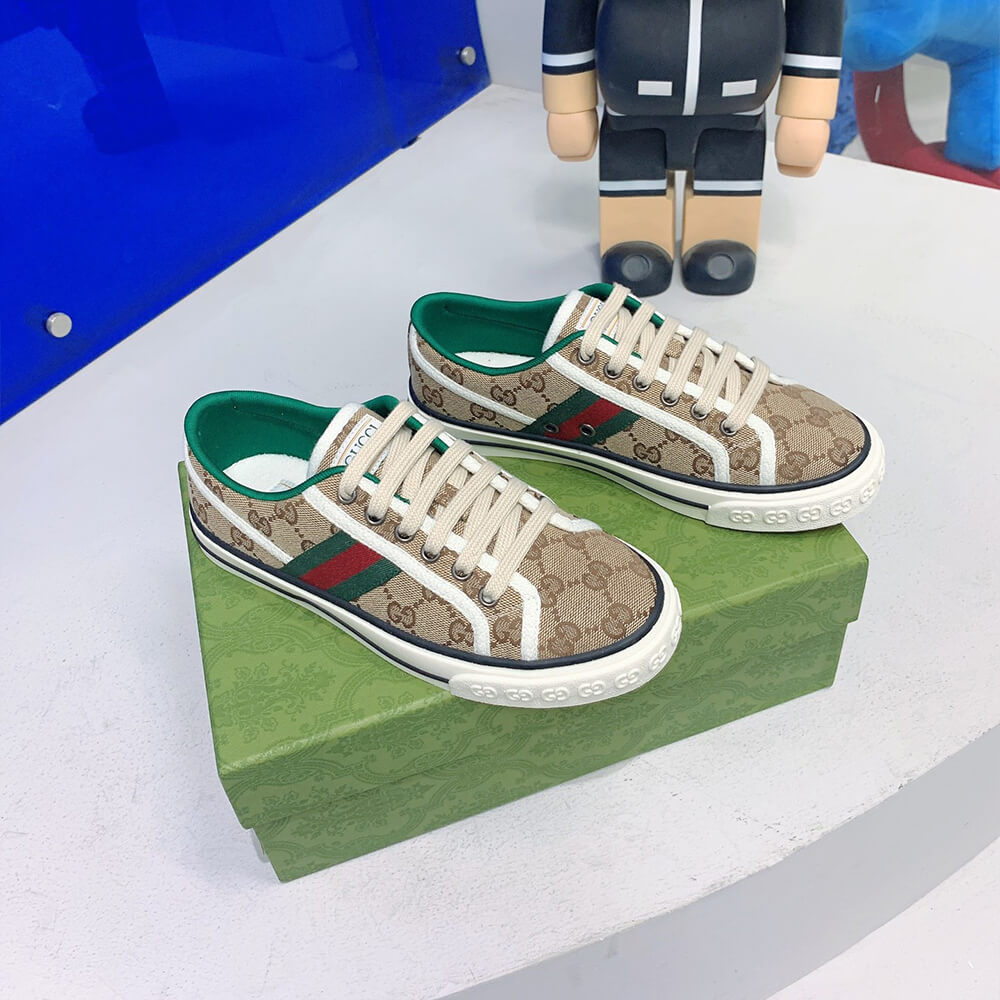 GUCCI Women s Gucci Tennis 1977 sneaker - Top Club