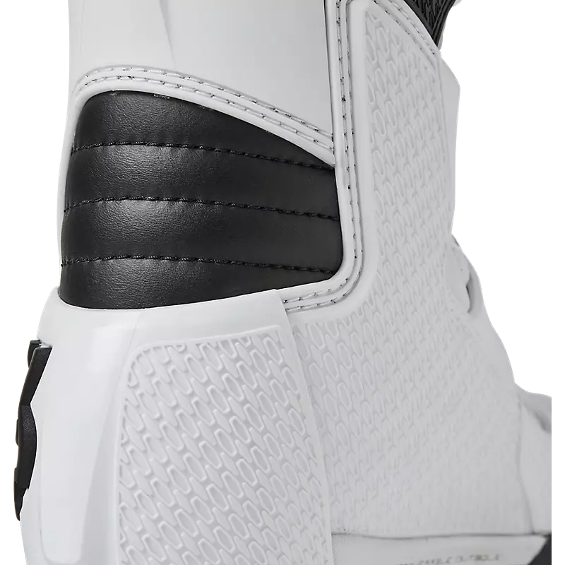 Complete boots