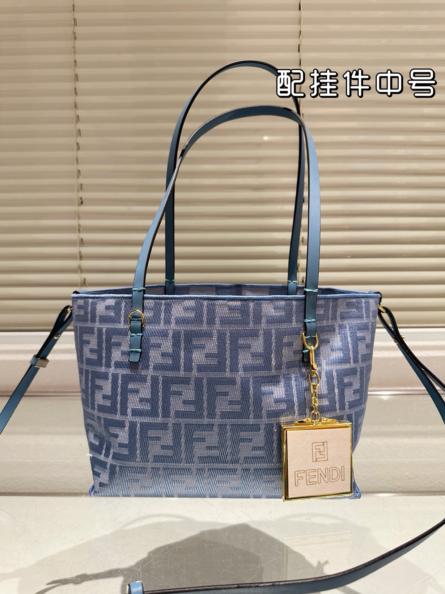 fen new arrival tote bag mediums size: 23*18 cm - Top Club