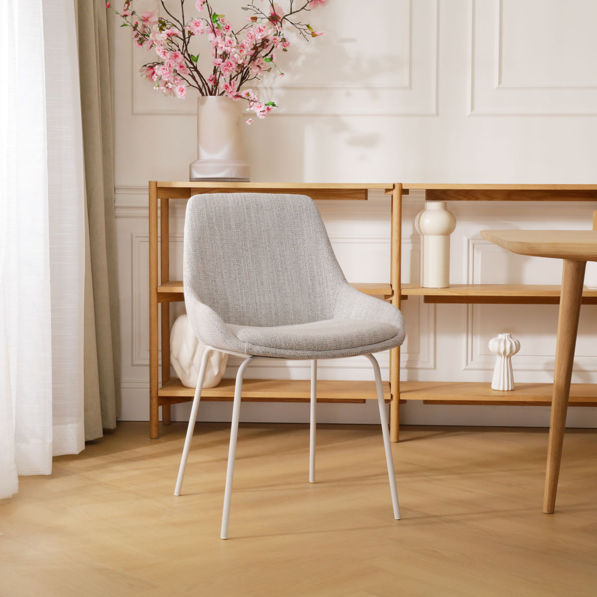 Eetkamerstoel Nora-Isa beige gemêleerd - wit onderstel