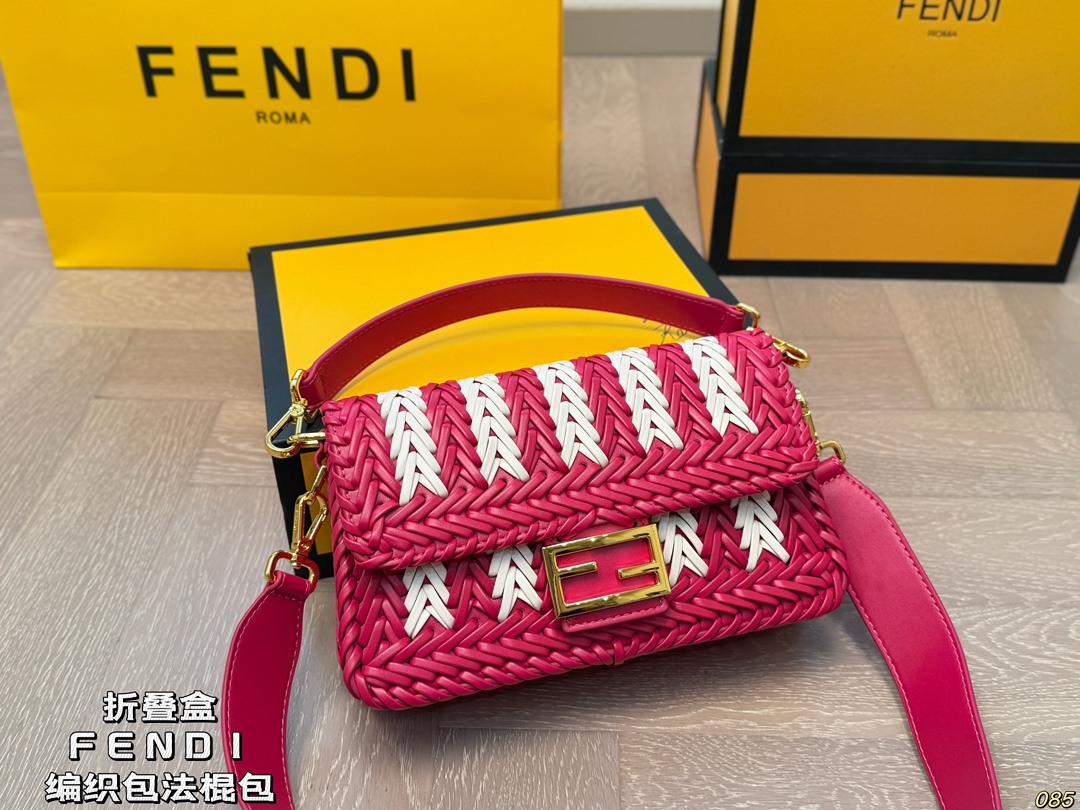 Fen new arrival Baguette bag size: 26 * 15 cm - Top Club