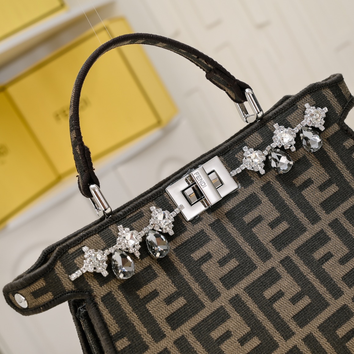 Fen Peekaboo ISeeU Petite diamond tote bag - Top Club