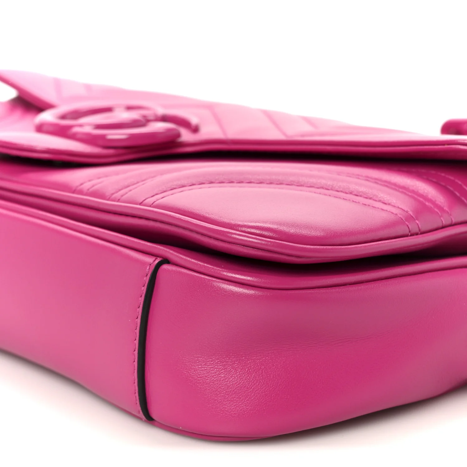 Calfskin Matelasse Monochrome GG Marmont Crossbody Shoulder Bag Classic Fuxia - Top Club