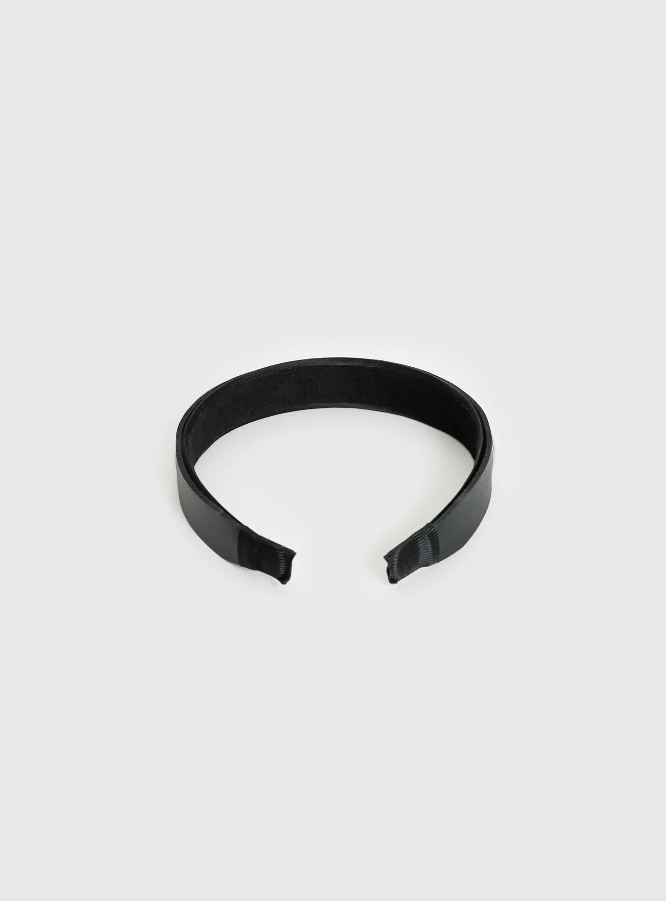Yasminn Eyelet Headband Black